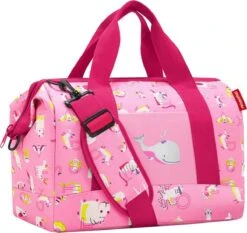 Reisenthel Allrounder M Kids Reistas - Kind - Maat M - 18L - ABC Friends Pink Roze 9 Reisenthel Allrounder M Kids Reistas - Kind - Maat M - 18L - ABC Friends Pink Roze -Bagageopslag 1200x1131 5