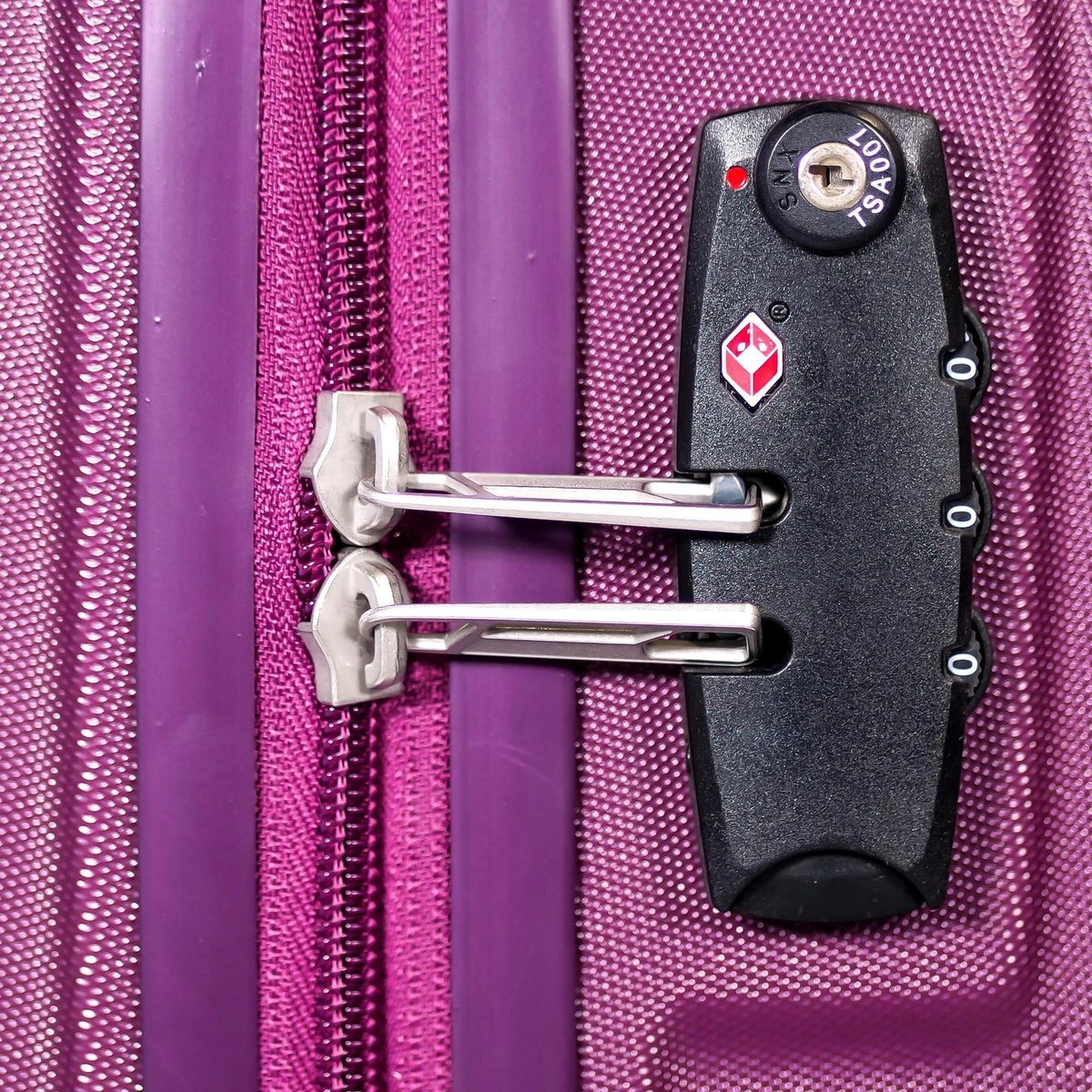 ©TROLLEYZ - Ibiza No.3 - Reiskoffer 69cm Met TSA Slot - Dubbele Wielen - 360° Spinners - 100% ABS - Reiskoffer In Dazzling Purple 5 ©TROLLEYZ - Ibiza No.3 - Reiskoffer 69cm Met TSA Slot - Dubbele Wielen - 360° Spinners - 100% ABS - Reiskoffer In Dazzling Purple - Afbeelding 5