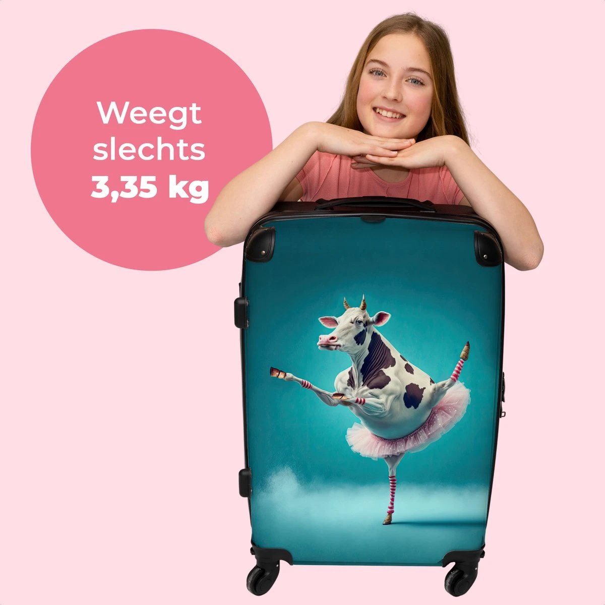 NoBoringSuitcases.com® Koffer Groot - Koe - Ballet - Portret - Blauw - Dieren - Trolley Koffer Met TSA-slot - Met Wielen - 90 Liter - Reiskoffer - 66 Cm 2 NoBoringSuitcases.com® Koffer Groot - Koe - Ballet - Portret - Blauw - Dieren - Trolley Koffer Met TSA-slot - Met Wielen - 90 Liter - Reiskoffer - 66 Cm - Afbeelding 2