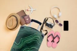 MuchoWow® Koffer - Marmer - Groen - Lijn - Past Binnen 55x40x20 Cm En 55x35x25 Cm - Handbagage - Trolley - Fotokoffer - Cabin Size - Print -Bagageopslag 1200x800 18