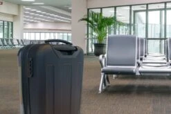 MuchoWow® Koffer - Marmer - Groen - Lijn - Past Binnen 55x40x20 Cm En 55x35x25 Cm - Handbagage - Trolley - Fotokoffer - Cabin Size - Print -Bagageopslag 1200x800 22