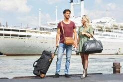 Enrico Benetti Santiago 46196 Reistas / Sporttas Met Wielen - Zwart 10 Enrico Benetti Santiago 46196 Reistas / Sporttas Met Wielen - Zwart -Bagageopslag 1200x800 66