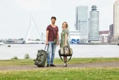 Enrico Benetti Amsterdam 35326 Wieltas M - 72,5 Liter - Olijfgroen -Bagageopslag 1200x800 72