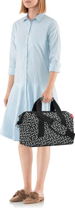 Reisenthel Allrounder M Reistas Sporttas - 18L - Signature Black Zwart -Bagageopslag 435x1200 4