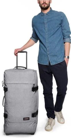 Eastpak TRANVERZ L Reiskoffer (79 X 40 X 33 Cm) - Sunday Grey -Bagageopslag 617x1200
