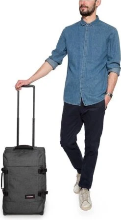 Eastpak TRANVERZ S Reiskoffer, Handbagage (51 X 32.5 X 23 Cm) - Black Denim -Bagageopslag 663x1200