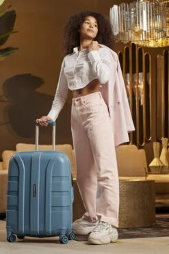 ©TROLLEYZ - Paris No.5 - Reiskoffer - 78cm Met TSA Slot - Dubbele Wielen - 360° Spinners - 100% Polypropyleen - Reiskoffer In Ice Blue -Bagageopslag 800x1200 44