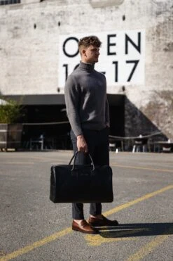 NEGOTIA Delta - Leren Weekendtas - Leren Reistas - Duffel Bag - 100% Luxe Top-Grain Leer - Zwart -Bagageopslag 800x1200 68