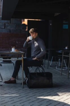 NEGOTIA Delta - Leren Weekendtas - Leren Reistas - Duffel Bag - 100% Luxe Top-Grain Leer - Zwart -Bagageopslag 800x1200 69