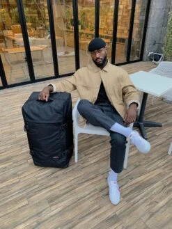 Eastpak TRANVERZ M Reiskoffer (67 X 35.5 X 30 Cm) - Black -Bagageopslag 900x1200 12