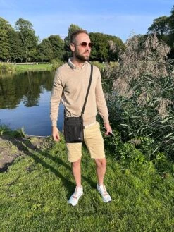 Groene Berg Nektasje - Reistas - Paspoorthouder Met RFID Blokkering - Reisportemonnee - Zwart -Bagageopslag 900x1200 29